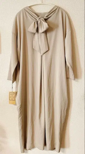 택 포함 미사용 새상품 BEARDSLEY 오케이션 원피스 루즈핏