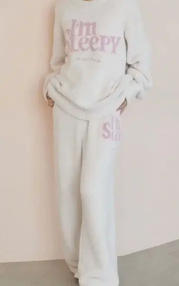 주말 가격 인하 젤라또피케 파우더 슬리피 로고 롱팬츠 세트