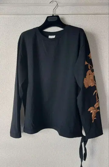 dries van noten 자수 티셔츠