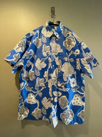 E.TAUTZ / 플라워 프린트 S/S 라이너맨 셔츠