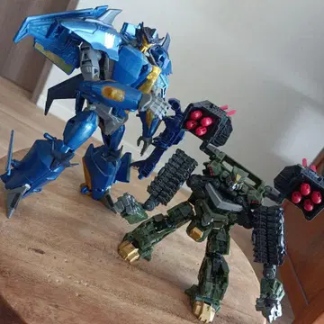 트랜스포머 헤일스톰 레드윙