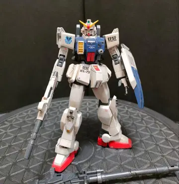 HGUC 육전형 건담 부분 도색 완성품