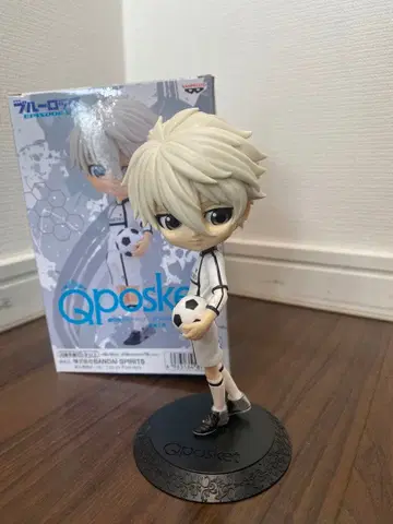 블루 록 나기 피규어