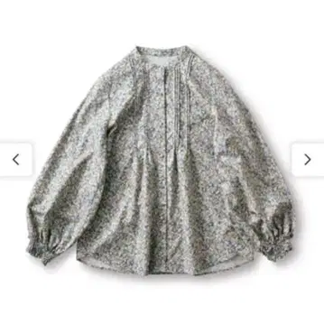 and myera 꽃투성이 블라우스 LL