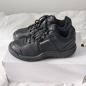 REEBOK everyone CLASSIC DUKE 2.0 (BLACK)