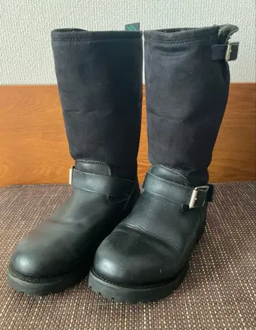 Dr.Martens GETTA GRIP 엔지니어 부츠 블랙