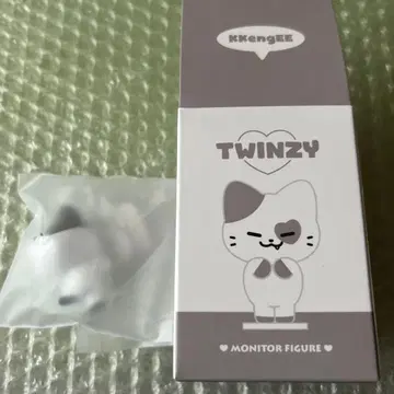ITZY 예지 TWINZY KKengEE 모니터 피규어