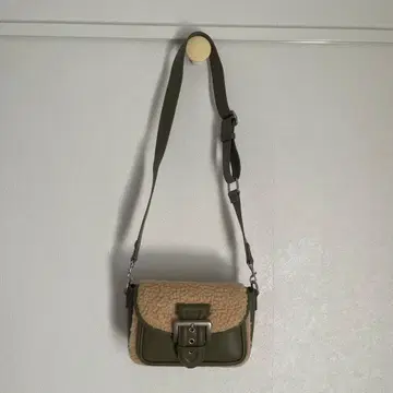 MOUSSY BOA SADDLE BAG