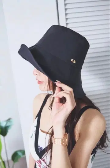 mite [ 나루세 아이리 씨 콜라보 ] 블랙 반영구 UV 컷 햇