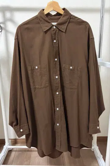 HERILL 코튼 캐시미어 워크 셔츠