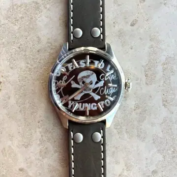 새상품 비비안 시계 해골