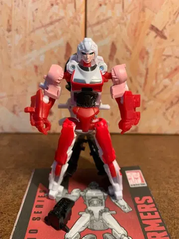 ss 아시, 트랜스포머, 스튜디오 시리즈