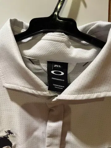 오클리 긴팔 셔츠