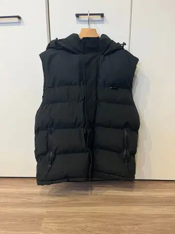 ZARA 다운 베스트 L 사이즈