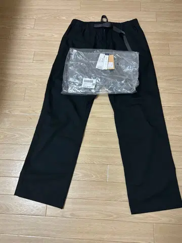 쉽스 별주 그라미치 팬츠 TC 트윌 새상품급 완판 블랙