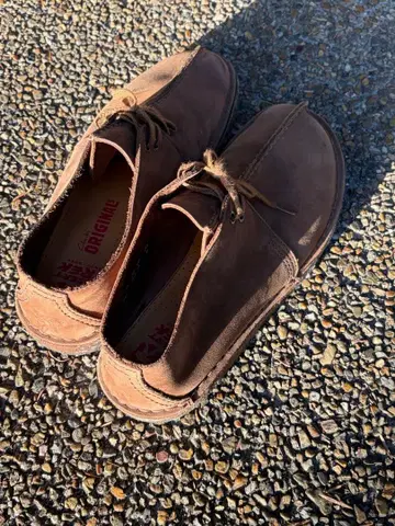 클락스 데저트 트렉