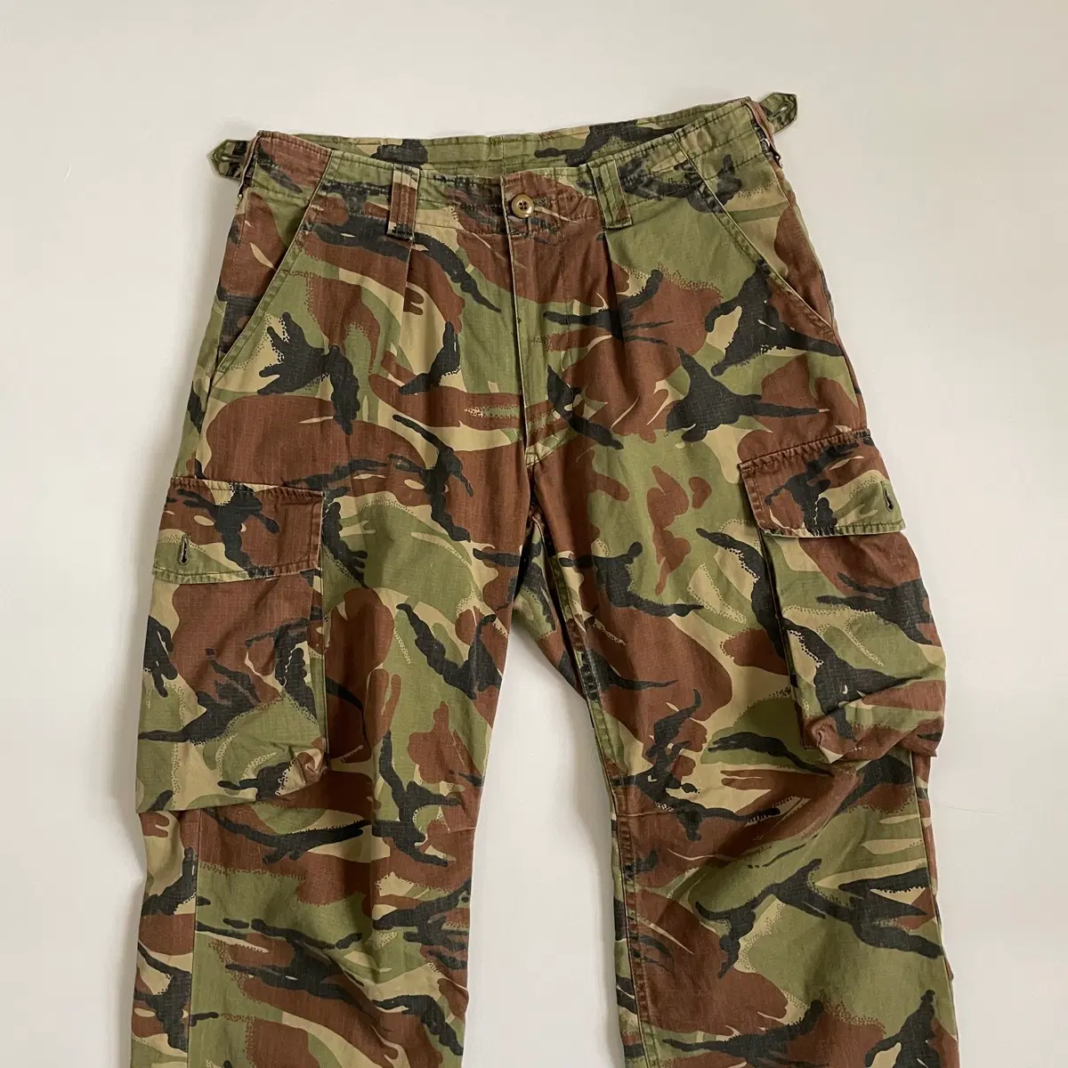 WTAPS 19SS Jungle Camo Pants.