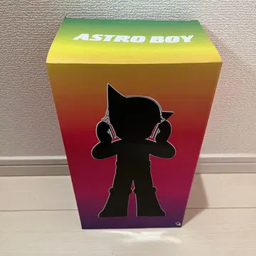 [ 개봉품 ] 최초 한정 수량 한정판 토이 큐브 철완 아톰 레인보우 DJ