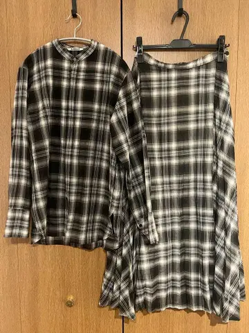 AURALEE 오라리 체크 셔츠 & 플리츠 스커트