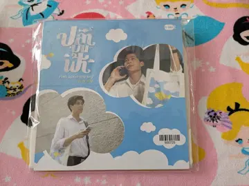 FISH UPON THE SKY 토트백 GMM PONDPHUWIN