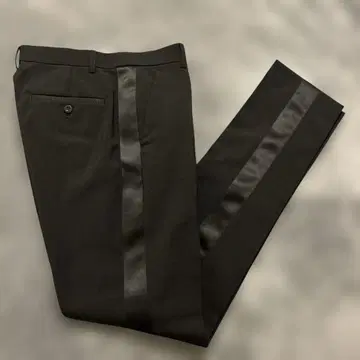 sacai 사이드 라인 테이퍼드 슬릿 팬츠