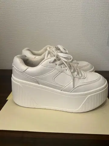 ZARA 플랫폼 스니커즈 37 사이즈
