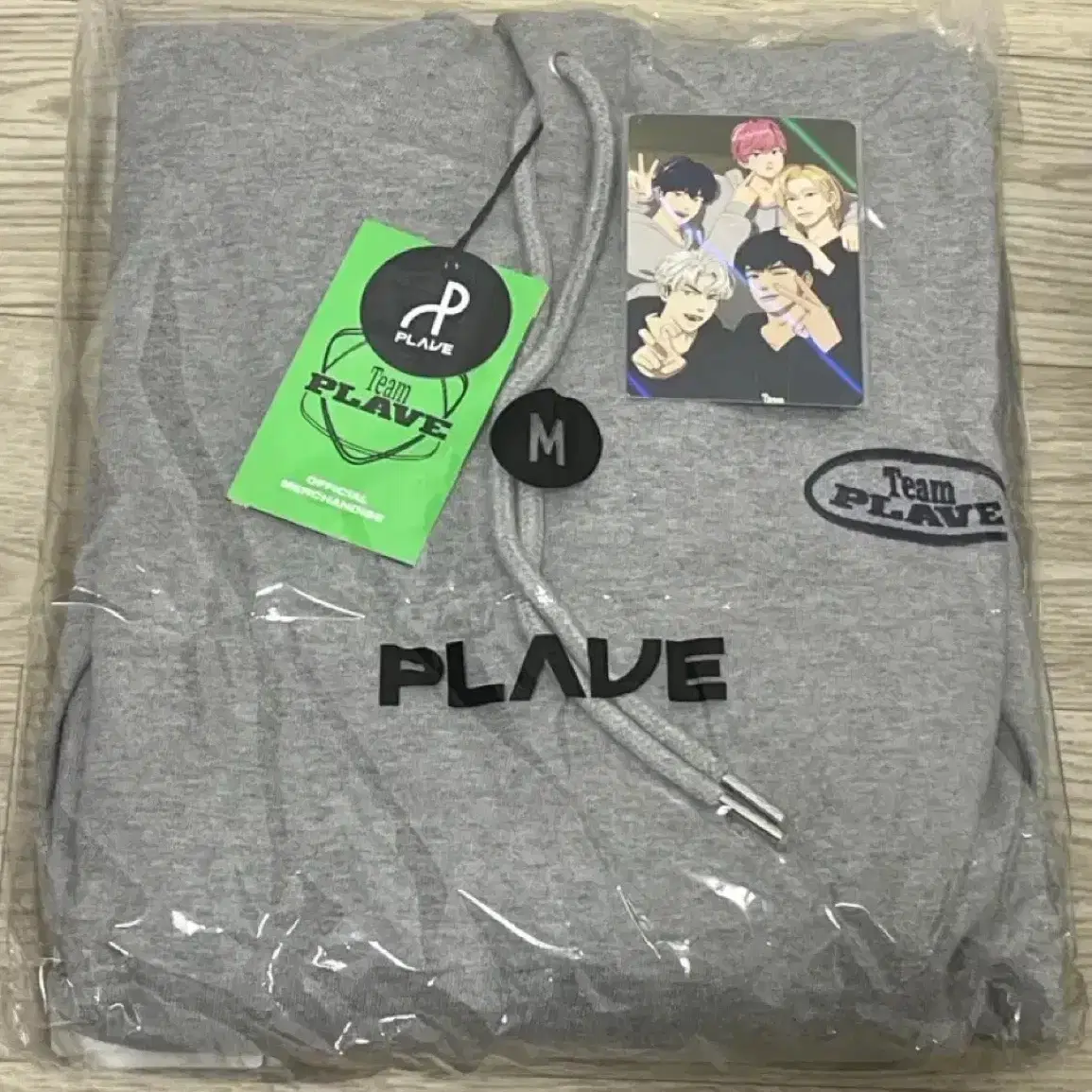 Shop 플레이브후드티 on Bunjang Global Site - No more Korean account!