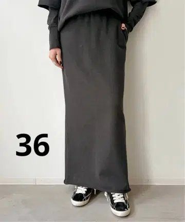 새상품 라빠르망 AMERICANA/아메리카나 SWEAT SKIRT