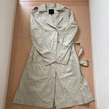 띠어리 스프링 코트