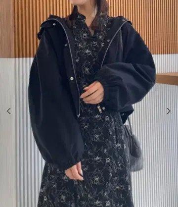 마제스틱 레곤 블랙 아우터 퍼 포함 멀티웨이 숏 맘파