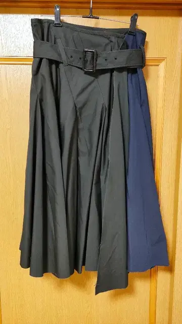 Ne-net 바이컬러 랩 스커트