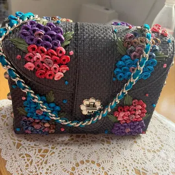 아주 귀여운 안나수이 바구니 가방