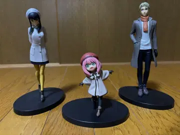 SPY x FAMILY 아냐, 요르, 로이드