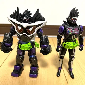 가면라이더 이그제이드 가면라이더 겐무 갓 맥시멈 게이머 피규어