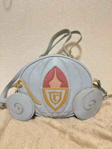 신데렐라 호박 마차 숄더백 아이냥 메종 드 플뢰르