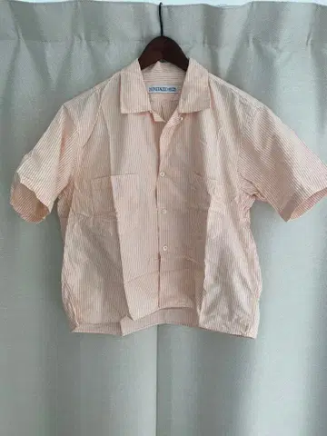 INDIVIDUALIZED SHIRTS 반팔 셔츠