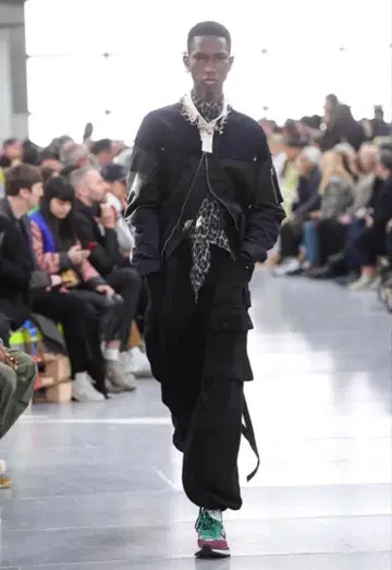 sacai 20AW 카고 팬츠 블랙 와이드