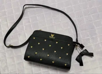 산리오 쿠로미 하트 스터드 숄더백