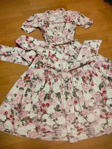 핑크하우스 장미 딸기 패턴 핑크 원피스 앞 리본 면 100