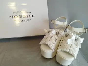 Noemie 리본 샌들 화이트 L 사이즈 미사용 새상품