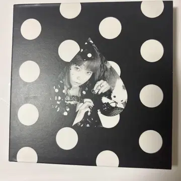 MOON 카나 spade 사인 포함