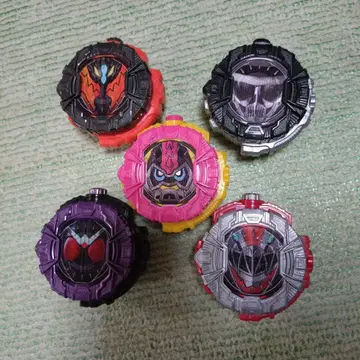 가면라이더 지오 조커 크로즈마그마 류소우저 라이드워치