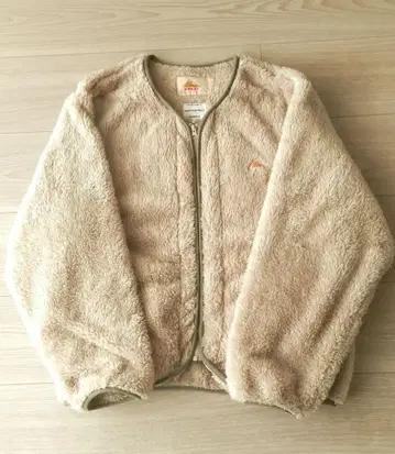 [ 새상품급 ] 사만사 모스모스 x KELTY 콜라보 플리스 자켓 베이지