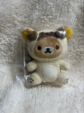 리락쿠마 리라노와 인형 배지