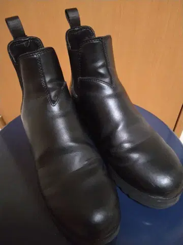 CASE tomo&co 사이드 고어 부츠 vibram