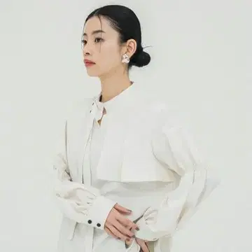 유나이티드 도쿄 UNITEDTOKYO 블랑카 플레어 블라우스 IVY