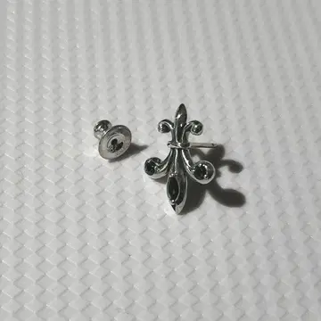 저스틴 데이비스 귀걸이 백합