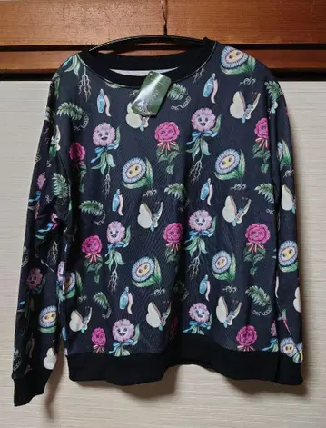 히구치 유코 앨리스 맨투맨 블랙 미사용 새상품