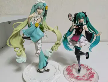 하츠네 미쿠 피규어 2세트