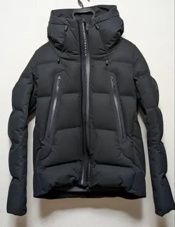 데상트 얼터레인 미즈사와 다운 마운테니어